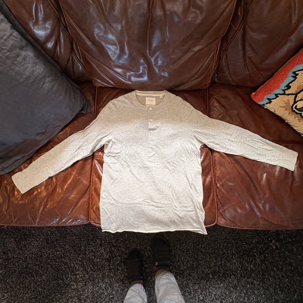 Billy Reid Size Medium Made in Peru Henley EUC